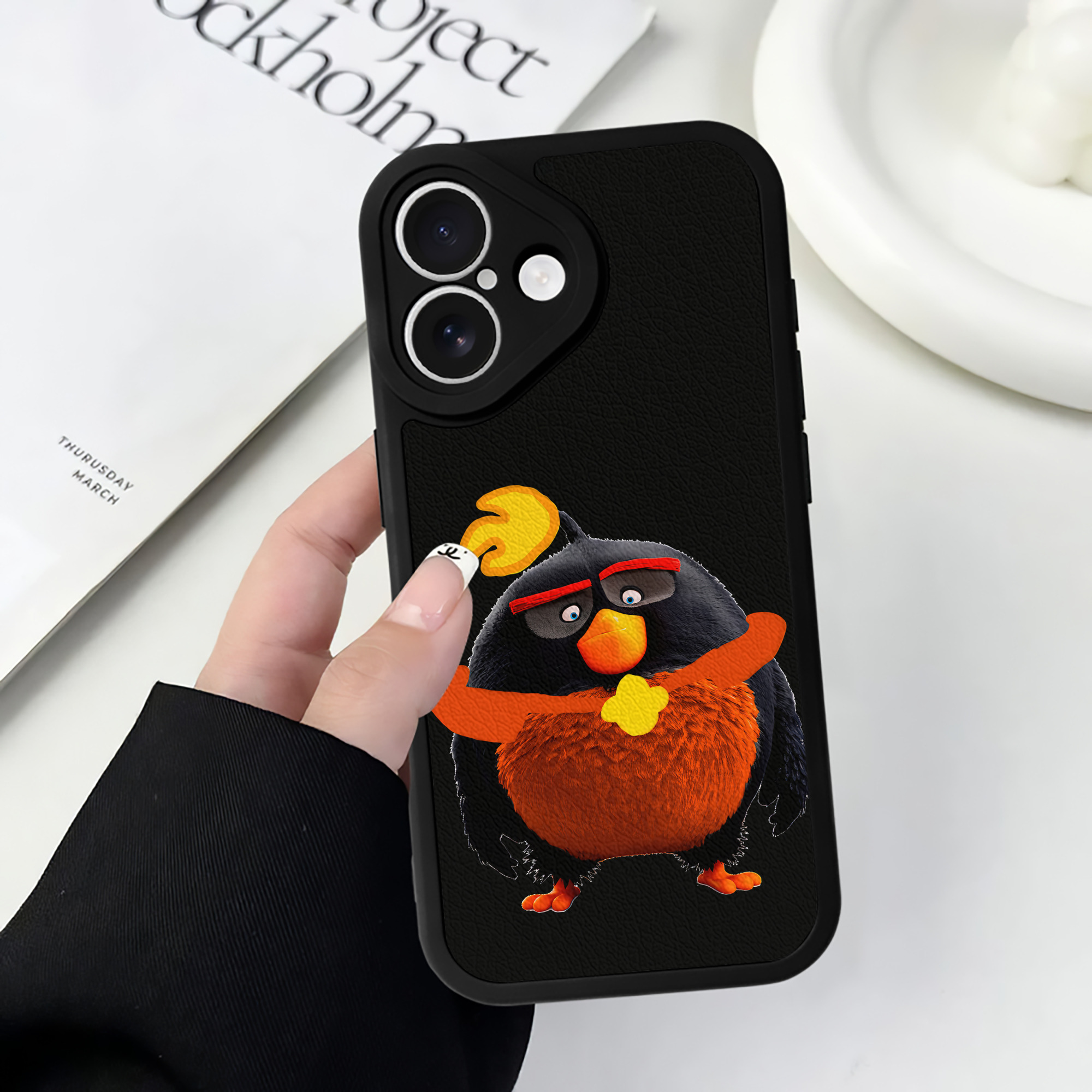 （画像用） Angry Birds アングリーバード 【iPhone 16シリーズ対応】シリコンスマホケース（レザー調） 材質：シリコン